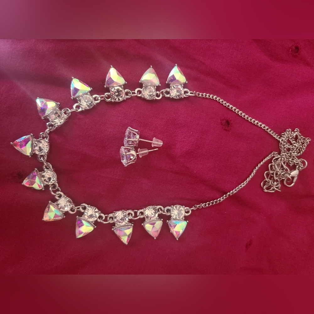 CUBIC ZIRCONIA! ESTATE SALE FIND - NECKLACE AND EARRING SET!